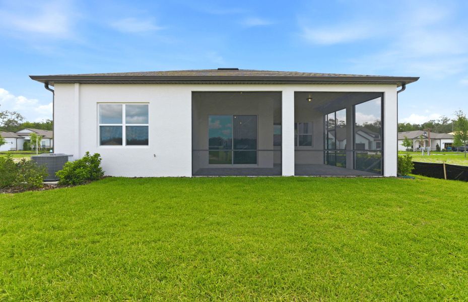 Exterior details and patio area of a home in Del Webb River Reserve, Spring Hill (Image 3).