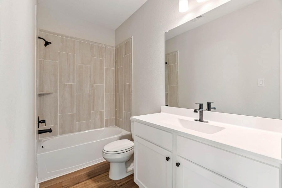 Furnished interior view inside a new home in Sierra Vista, Iowa Colony (Image 7). Furnished interior view inside a new home in Sierra Vista, Iowa Colony (Image 7).