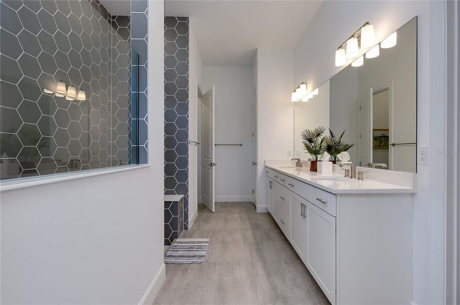 Furnished interior view inside a new home in , Englewood (Image 64).