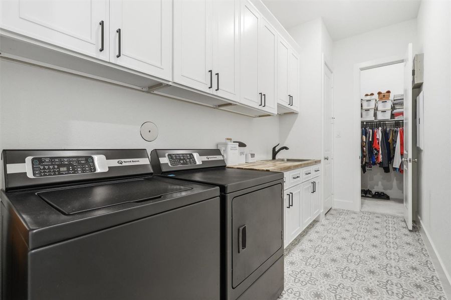 Furnished interior view inside a new home in Elyson, Katy (Image 33).