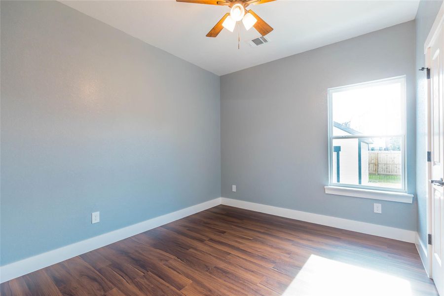 Spacious, unfurnished interior of a new home in , Houston (Image 22).