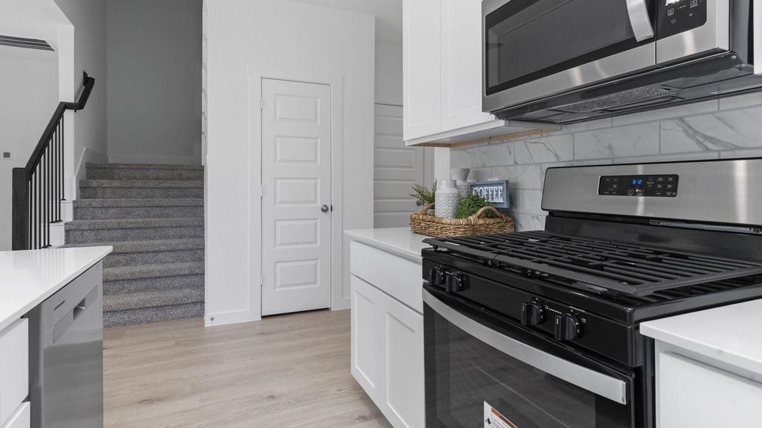Furnished interior view inside a new home in Holly Ridge, Rosenberg (Image 4).