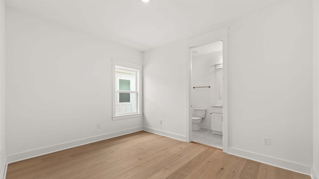 Spacious, unfurnished interior of a new home in Parkside, Santa Rosa Beach (Image 30).