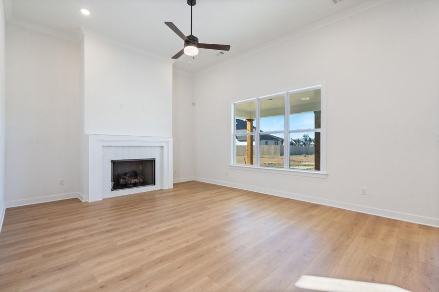 Spacious, unfurnished interior of a new home in Lockwood, Collierville (Image 21).