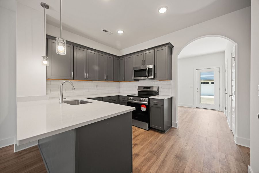 Modern Kitchen With Designer Finishes in The Sedona