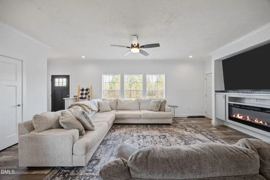 27-web-or-mls-IMG_0207 27-web-or-mls-IMG_0207