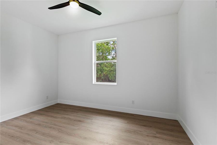Spacious, unfurnished interior of a new home in , Lake Placid (Image 23).