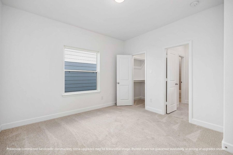 Another light-filled bedroom with a walk-in closet and easy bath access—perfect for guests, roomies, or your favorite teenager. Another light-filled bedroom with a walk-in closet and easy bath access—perfect for guests, roomies, or your favorite teenager.