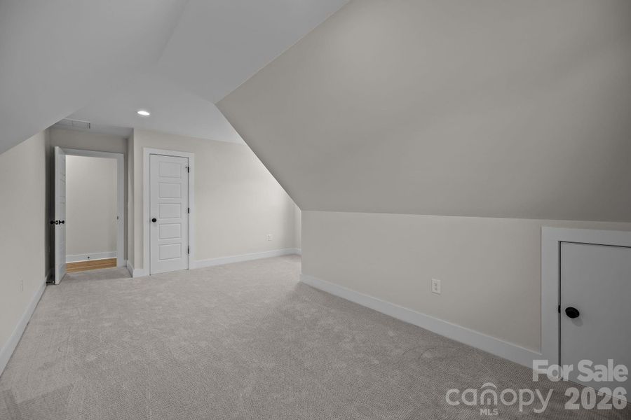 Spacious, unfurnished interior of a new home in , Monroe (Image 31).