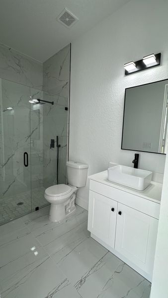 AF71DC16-F306-4A14-8C5B-DD0D5B6BEE4D