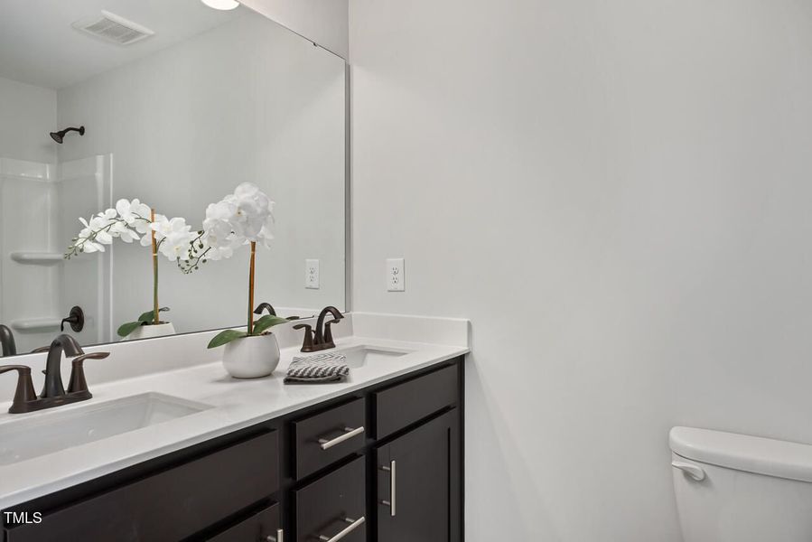 Furnished interior view inside a new home in Wellers Knoll, Lillington (Image 105).