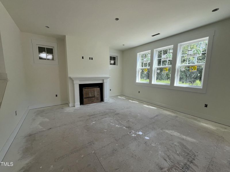 8D565F94-C130-4072-AA71-9F8D0C2FF6AC 8D565F94-C130-4072-AA71-9F8D0C2FF6AC