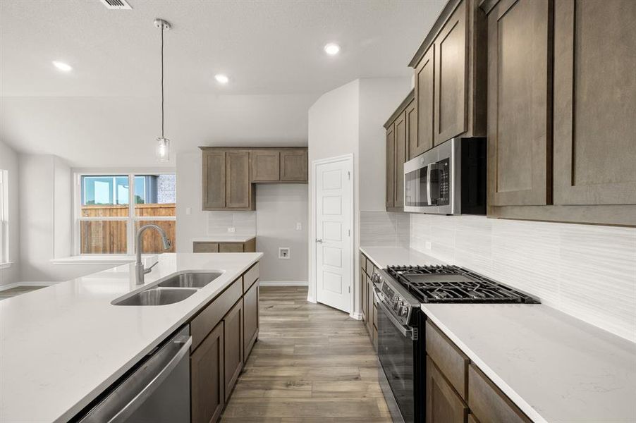 DFW-Meadow Park-Concept 1790-7417 Lavender Lane- Kitchen- -Risewell Homes-3