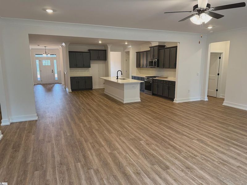 Spacious, unfurnished interior of a new home in Hidden Lake Estates, Greenville (Image 12).