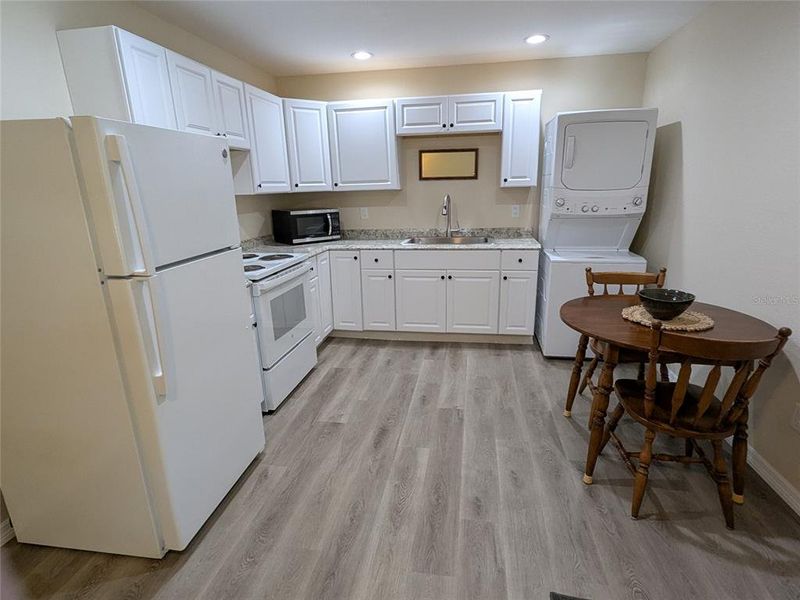 Furnished interior view inside a new home in , Arcadia (Image 10).