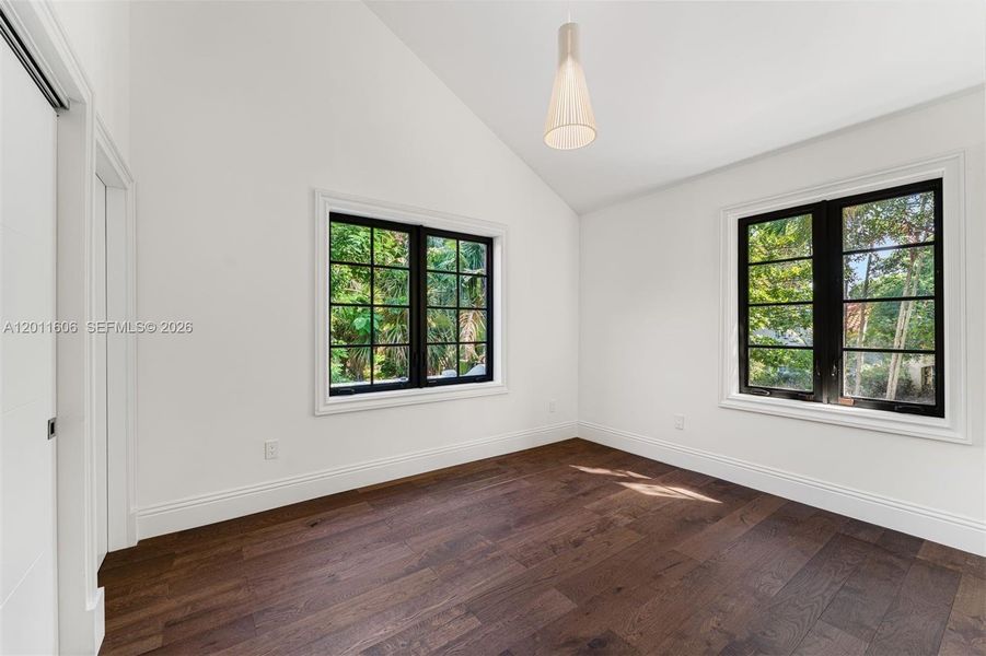Spacious, unfurnished interior of a new home in , Miami (Image 51).
