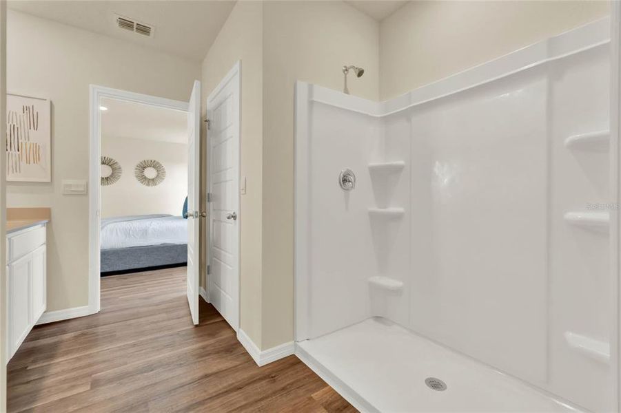 Image 25 of a home in Avalon Park Tavares.