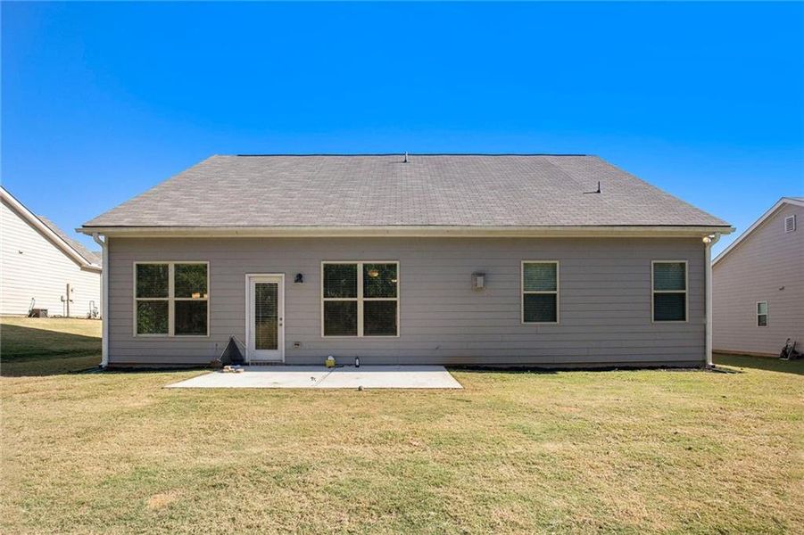 Exterior details and patio area of a home in Hellen Valley, Braselton (Image 3). Exterior details and patio area of a home in Hellen Valley, Braselton (Image 3).