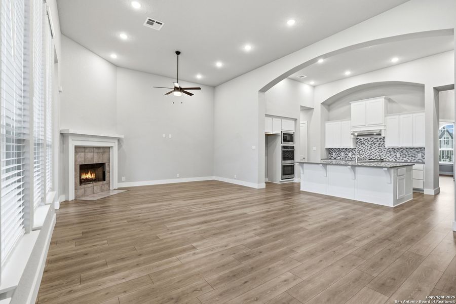 Spacious, unfurnished interior of a new home in , Bulverde (Image 32). Spacious, unfurnished interior of a new home in , Bulverde (Image 32).