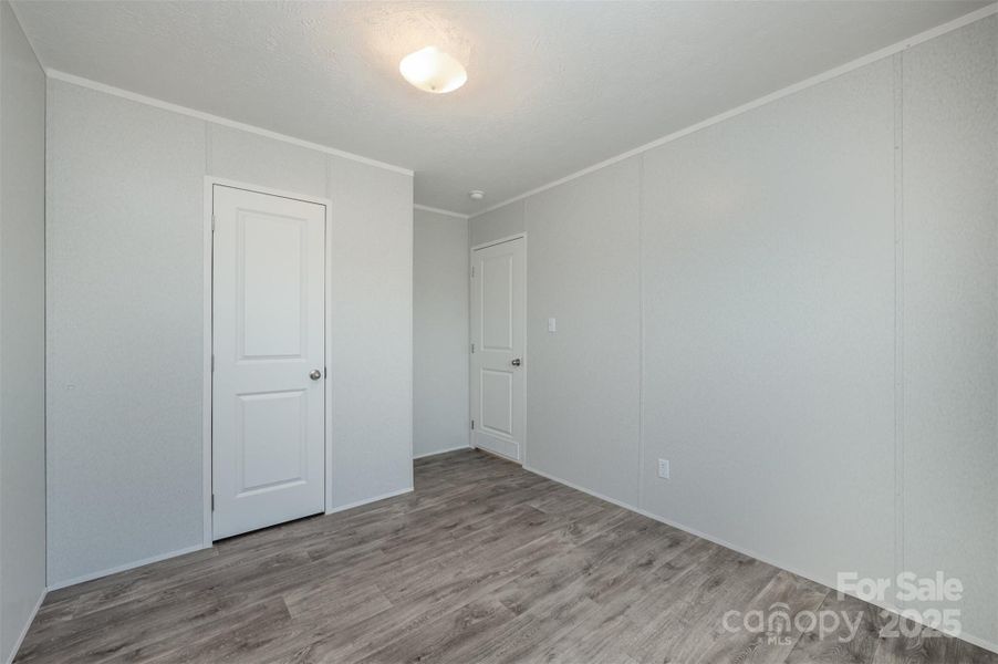 Spacious, unfurnished interior of a new home in , Shelby (Image 10).