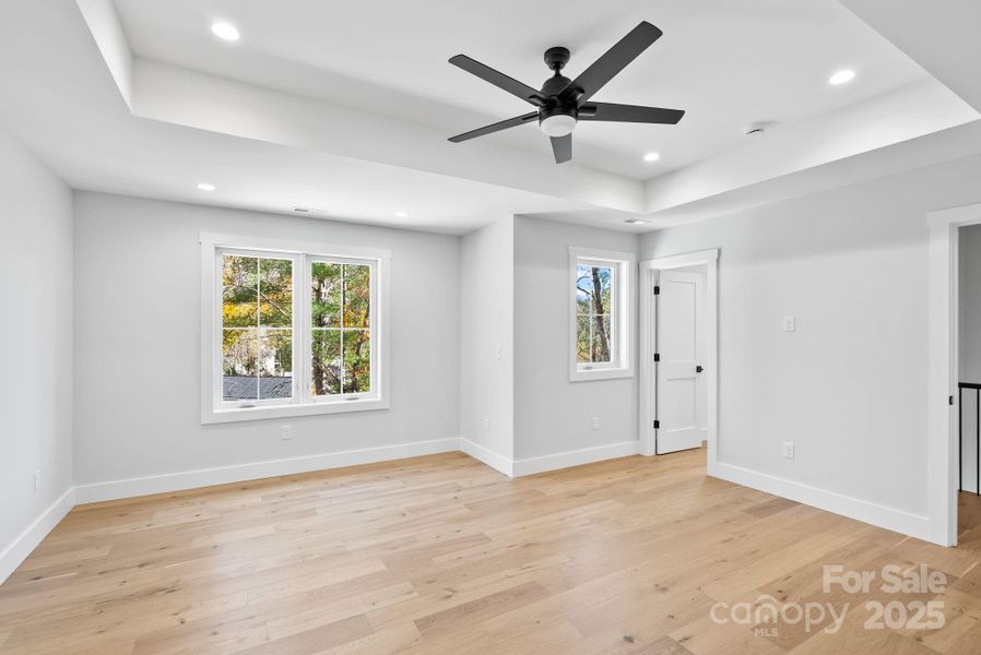 Spacious, unfurnished interior of a new home in , Weaverville (Image 34).