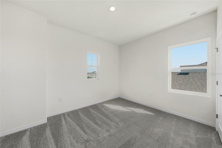 Spacious, unfurnished interior of a new home in , Punta Gorda (Image 29).