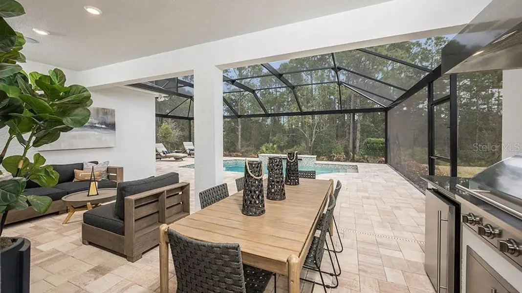 Exterior details and patio area of a home in Center Lake Ranch Community Group Page, St. Cloud (Image 20).