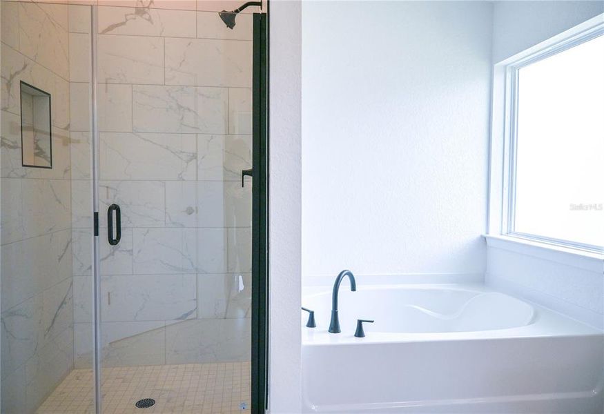 Close-up of interior finishes inside a home in , Ocala (Image 4). Close-up of interior finishes inside a home in , Ocala (Image 4).