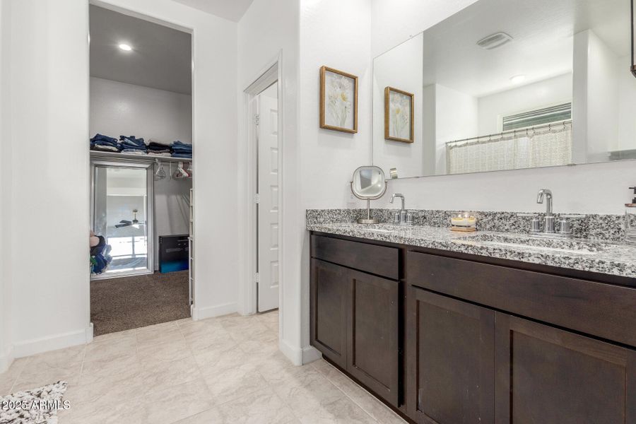 16 Sable Primary Bath