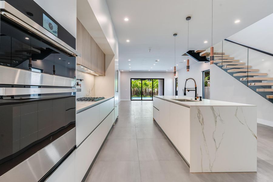Furnished interior view inside a new home in , Fort Lauderdale (Image 6). Furnished interior view inside a new home in , Fort Lauderdale (Image 6).