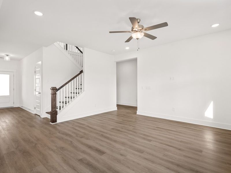 Spacious, unfurnished interior of a new home in Benders Cove, Mount Juliet (Image 37).