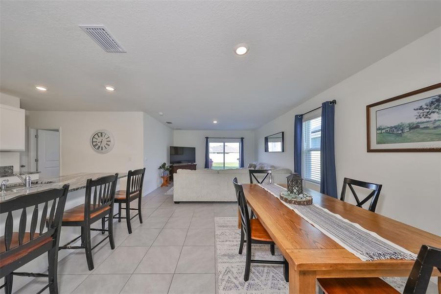 Furnished interior view inside a new home in Southshore Bay, Wimauma (Image 37). Furnished interior view inside a new home in Southshore Bay, Wimauma (Image 37).