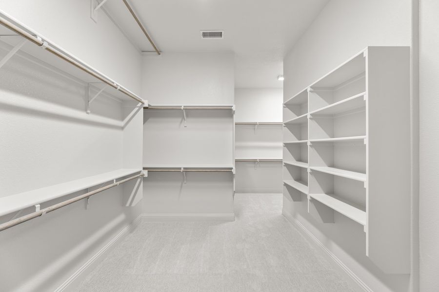 Spacious, unfurnished interior of a new home in Nelson Lake Estates, Rockwall (Image 24).