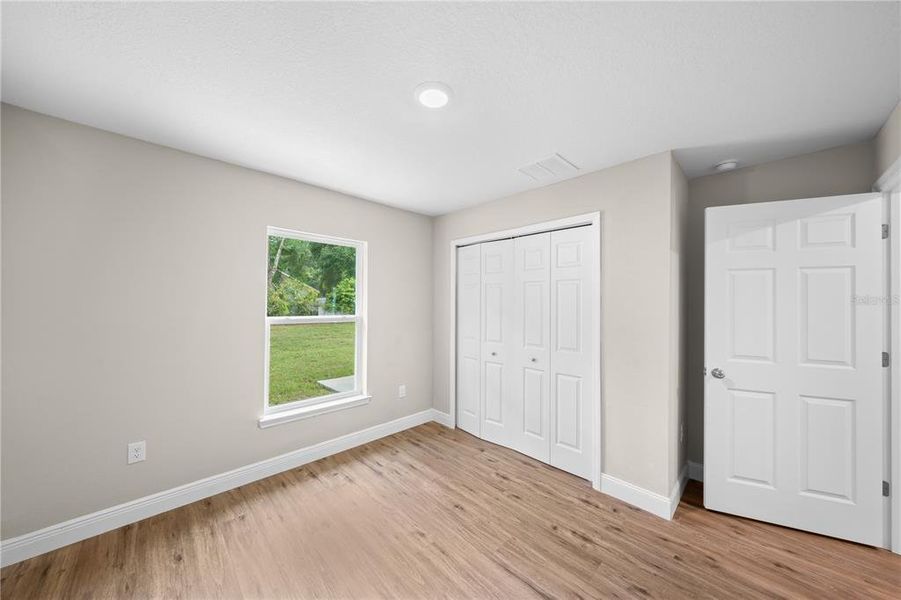 Spacious, unfurnished interior of a new home in , Ocala (Image 36).