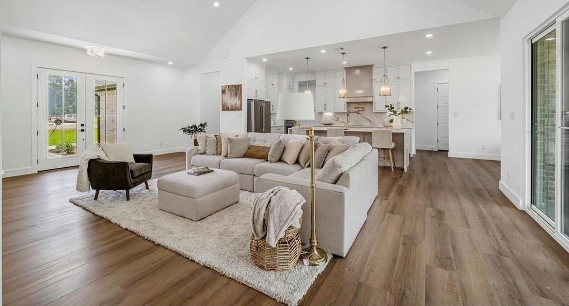 Furnished interior view inside a new home in , Conroe (Image 28). Furnished interior view inside a new home in , Conroe (Image 28).