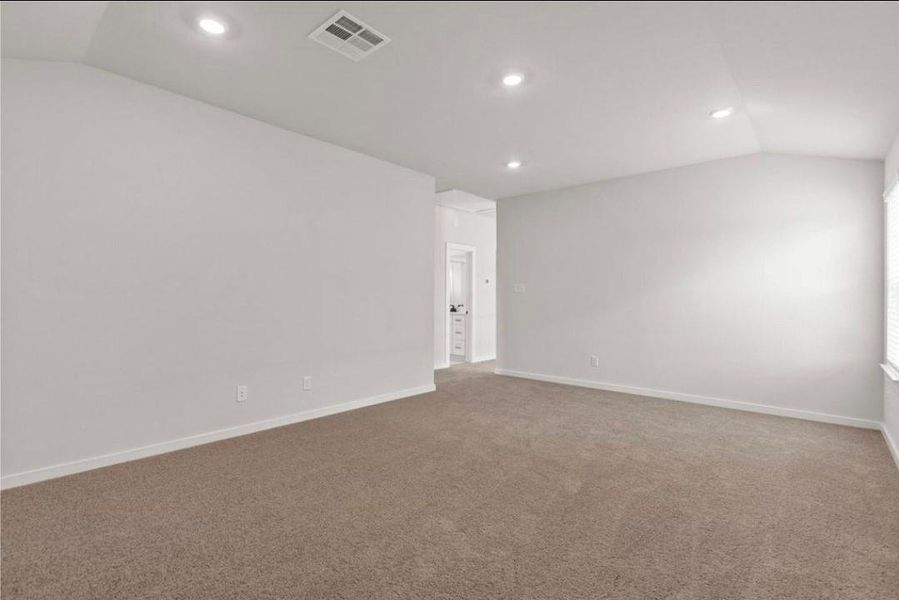 Spacious, unfurnished interior of a new home in Crosby Farms, Crosby (Image 11).
