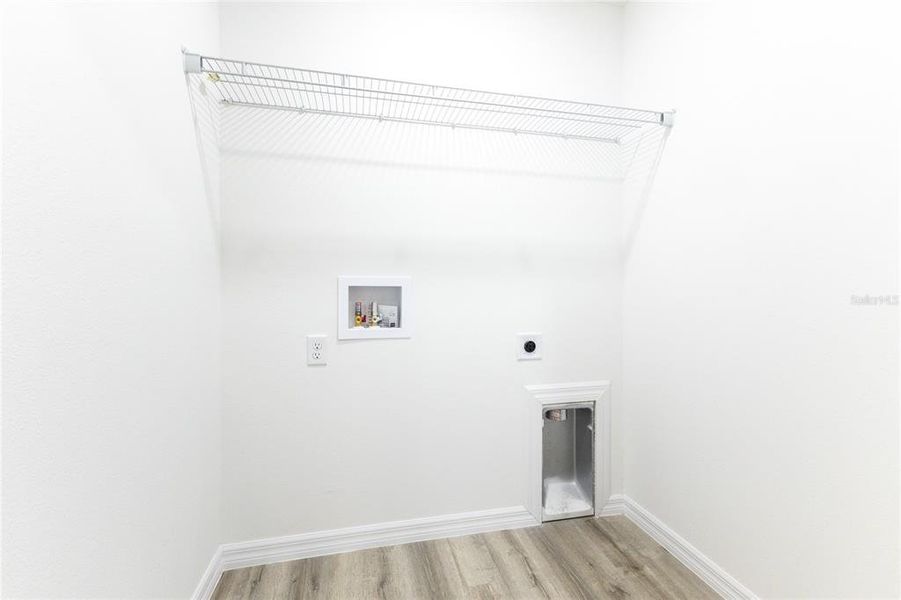 Spacious, unfurnished interior of a new home in , Dunnellon (Image 38). Spacious, unfurnished interior of a new home in , Dunnellon (Image 38).