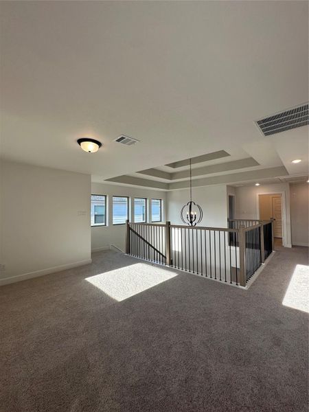 Spacious, unfurnished interior of a new home in Cross Creek West, Fulshear (Image 30).