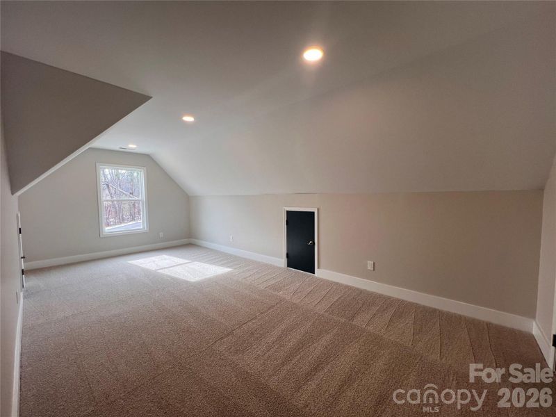 Spacious, unfurnished interior of a new home in , Dallas (Image 21).