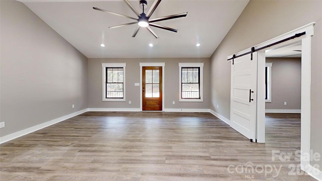 Spacious, unfurnished interior of a new home in , Lawndale (Image 19).