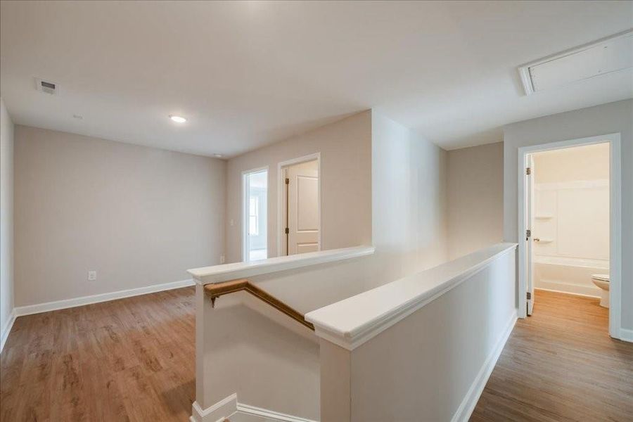 Spacious, unfurnished interior of a new home in Cherokee Township, Acworth (Image 22). Spacious, unfurnished interior of a new home in Cherokee Township, Acworth (Image 22).