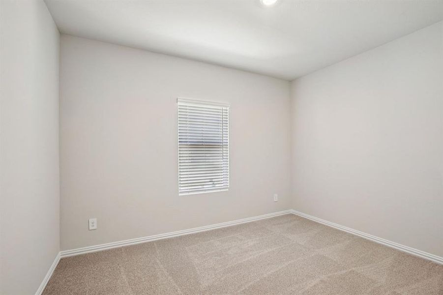 Photo is not of the actual home, but is an inspirational photo of builder’s model home and may depict options, furnishings, and/or decorator features that are not included. Photo is not of the actual home, but is an inspirational photo of builder’s model home and may depict options, furnishings, and/or decorator features that are not included.