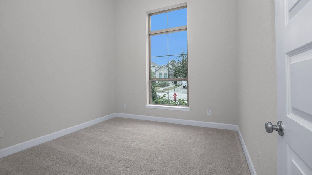 Spacious, unfurnished interior of a new home in Riceland, Mont Belvieu (Image 13).