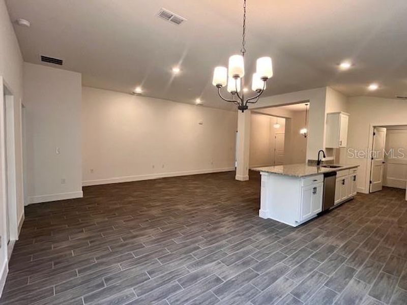 Spacious, unfurnished interior of a new home in Abbey Glen, Dade City (Image 10). Spacious, unfurnished interior of a new home in Abbey Glen, Dade City (Image 10).