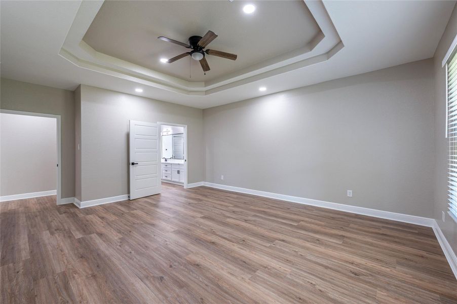 Spacious, unfurnished interior of a new home in , Houston (Image 18).