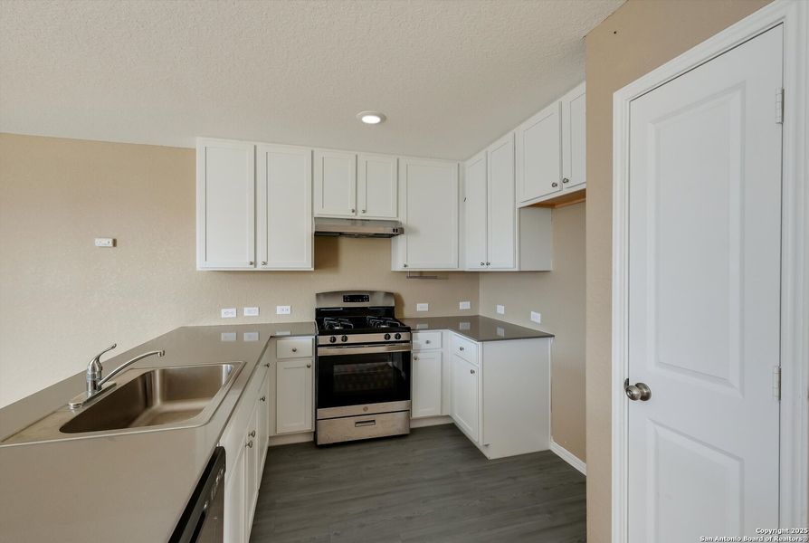 Furnished interior view inside a new home in , San Antonio (Image 5).