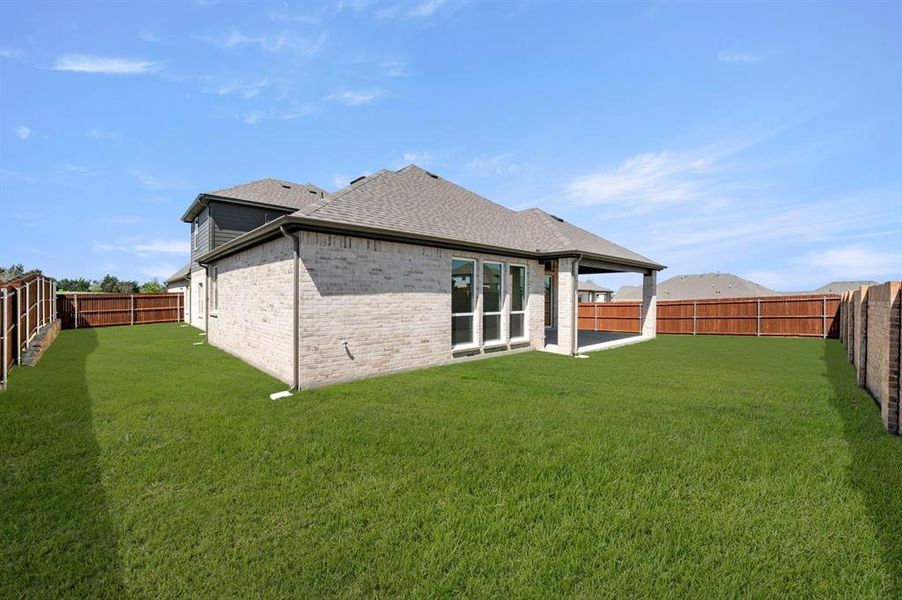 Exterior details and patio area of a home in Shady Valley Estates, Midlothian (Image 22).