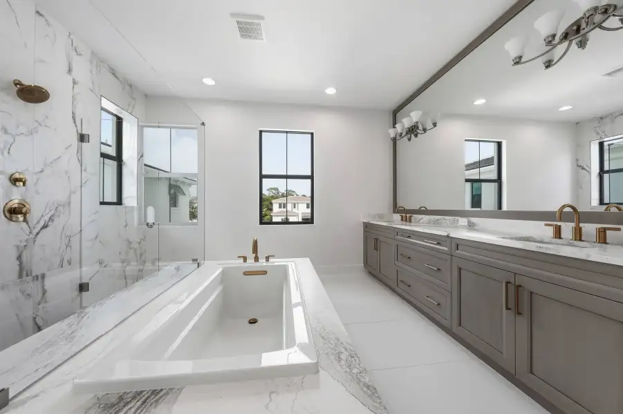 Owner's Bath Owner's Bath