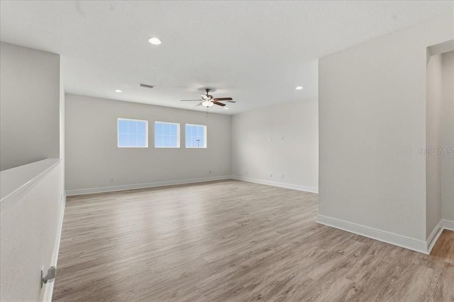 Spacious, unfurnished interior of a new home in , San Antonio (Image 20).