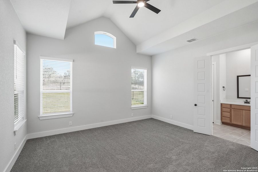 Spacious, unfurnished interior of a new home in Esperanza – New Phase Now Selling, Boerne (Image 25). Spacious, unfurnished interior of a new home in Esperanza – New Phase Now Selling, Boerne (Image 25).